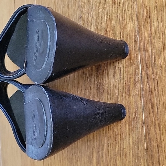 Coach High Heels - Picture 2 of 6